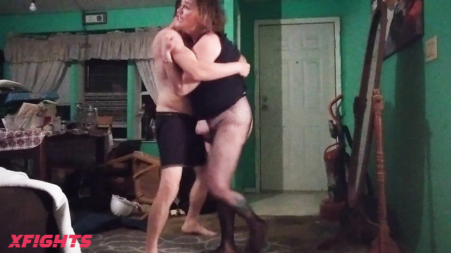 Amateur fighting big ass milf vs her husband