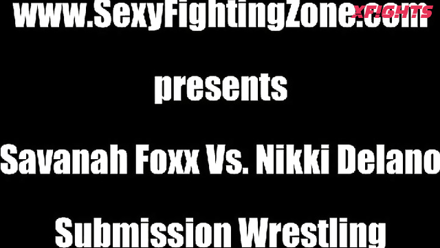 Savanah Foxx vs Nikki Delano