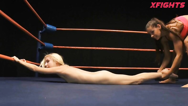 DT Wrestling - Skylar vs Odette Sexfight (DTWrestling)