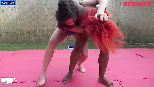 IFW68 Andrea vs Stella Catfight Part A