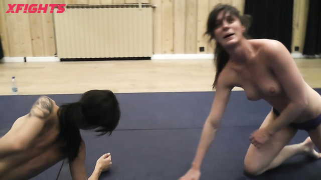 Models Wrestling - Billy vs Hana