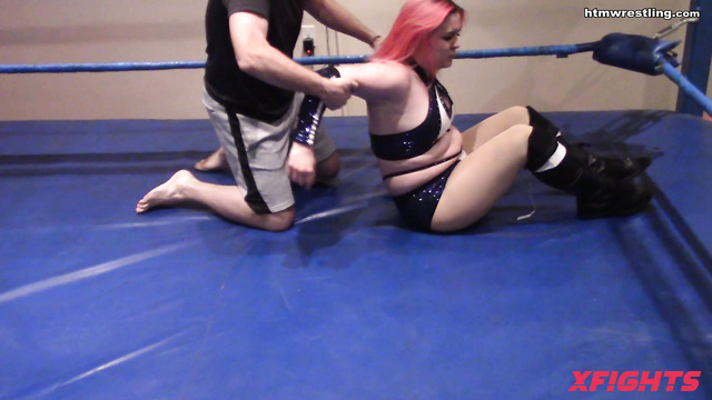 Hit the Mat Boxing and Wrestling - Aria Blake vs Duncan