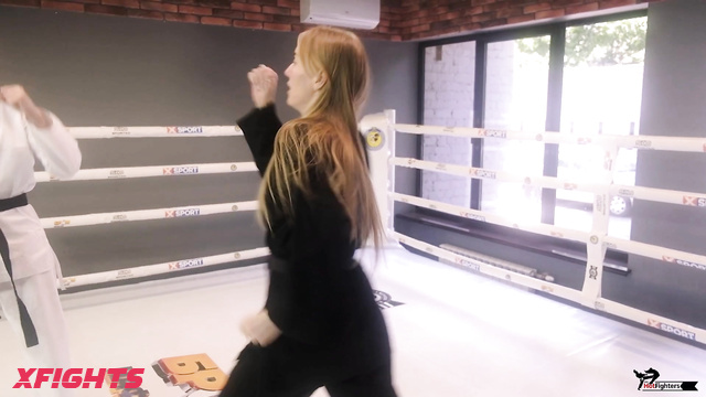 Mixfights - Alice vs Valery Battle of Skills