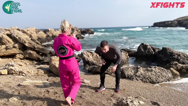 Just Hot Fight - Karate on the beach