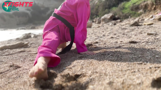 Just Hot Fight - Karate on the beach