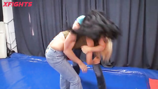 DWW - MOVIES-776 Denise vs Jana N - Strongest Catfighters