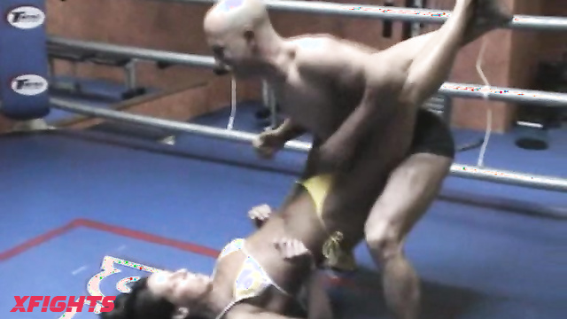 European Fight Club - Bora vs George Good mixed wrestling