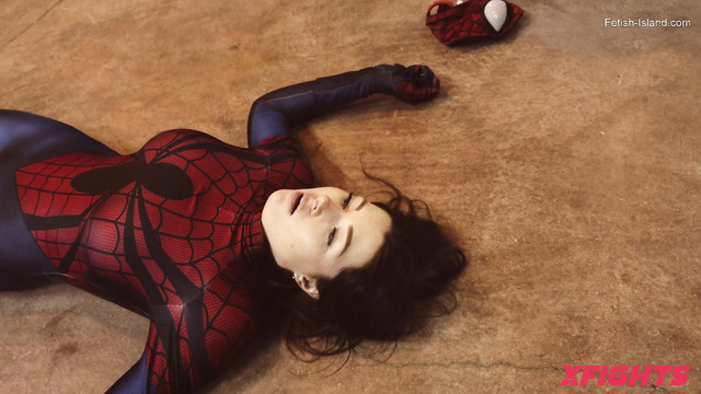 Super Remote - Spidergirl Prison Break