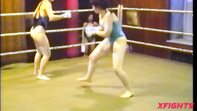 DWW-089-03 - Olga K vs Alina K - MMA Heavyweight Fight