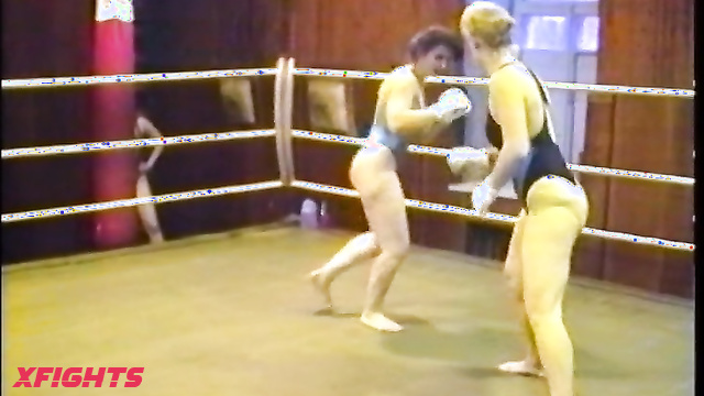 DWW-089-03 - Olga K vs Alina K - MMA Heavyweight Fight