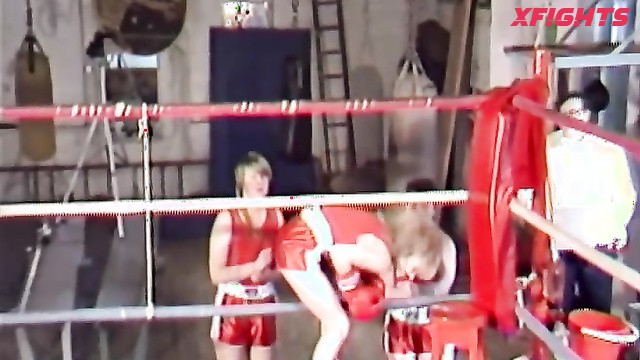 ASFILM - WV113 - 2 Elizabeth Morris vs Amanda McGowan Boxing Match