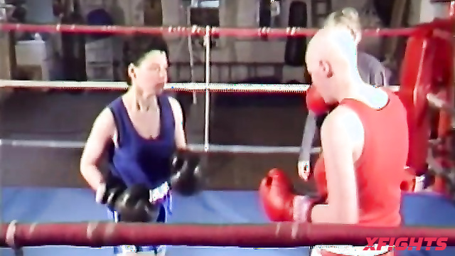 ASFILM - WV113 - 1 Elenor Roches vs Mandy McNeil Competitive Boxing Fight