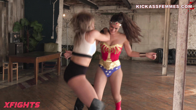 Kick Ass Femmes - Superheroines threeway humiliation fight