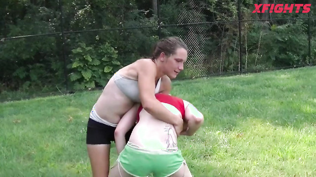 Sammie the Bull Lesbian Wrestling