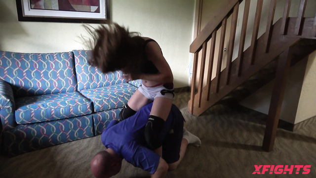 WMW Fetish Fun - Sin D Vs Michael - A man have to pay the price