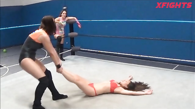 WMW Fetish Fun - Tiffany Roxx And Rock C Vs Sumiko - Displaying wrestling skills