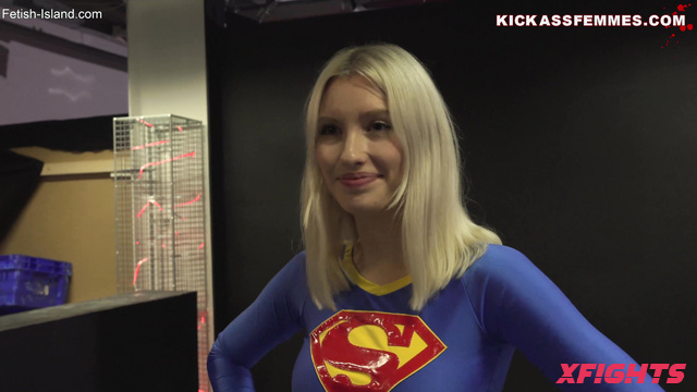 Kick Ass Bitches - Ultima v SuperGirl The Winter Femmes Superheroine Porn