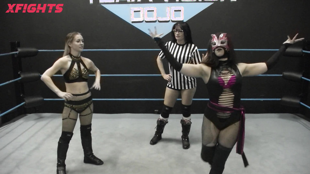 WMW Fetish Fun - Vullcana vs Aria Blake - Intense competitive battle