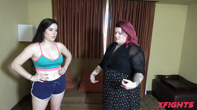 WMW Fetish Fun - Jasmin Jai vs Kathy Owens - Show your titties!