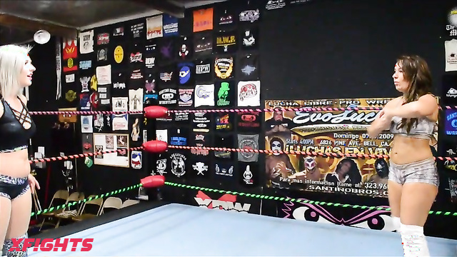 WMW Fetish Fun - Heather Monroe vs Allie Parker - Wild pro wrestling