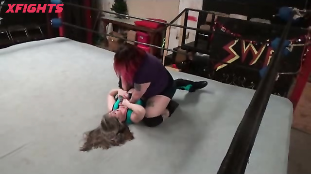 WMW Fetish Fun - Rock C vs Kathy Owens - Mad whores
