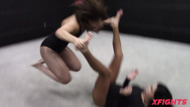 WMW Fetish Fun - Allie Parker vs Amanda Rodriguez - Pro wrestling chicks