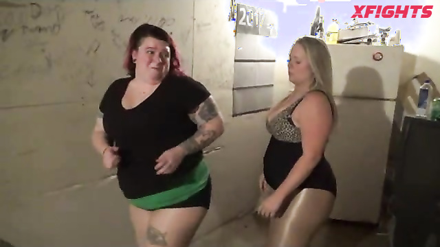 WMW Fetish Fun -Kathy Owens vs Malibu - Titfighting matures