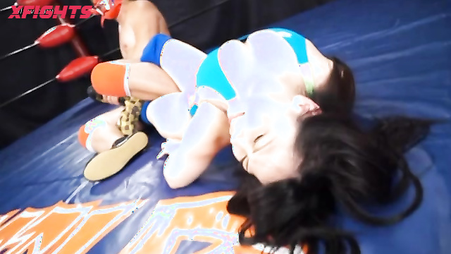 Akibacom - BOT-05 - The guy brutally defeated Japanese beauties in the ring