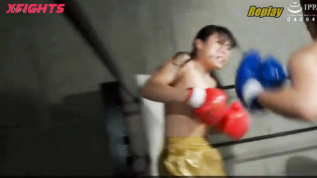 Akibacom - BX-58 - Hardcore boxing between two topless Asian girls