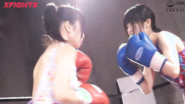 Akibacom - BBEX-01 - Boxing match between hot girls in bikini
