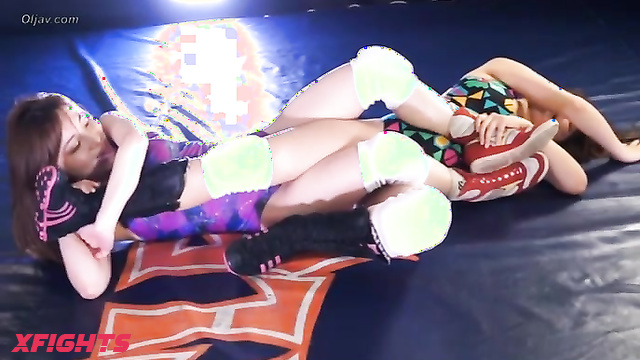 Akibacom - BNX-05 - Sweet Asians girls decided to check who is stronger in the ring