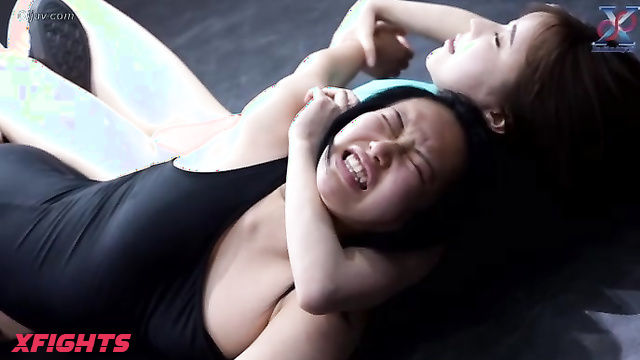Akibacom - IGW-07 - Girl brutally dominates her opponent in the ring