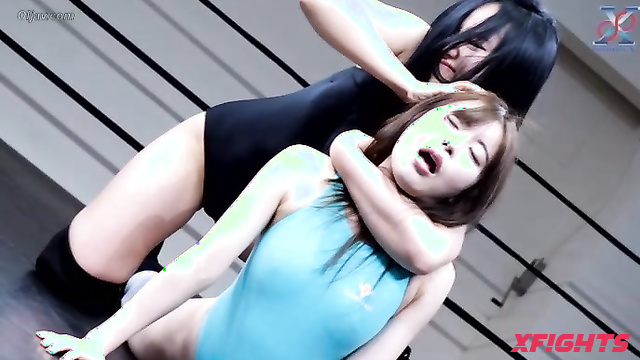 Akibacom - IGW-07 - Girl brutally dominates her opponent in the ring