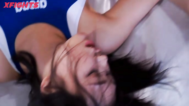 Akibacom - FGI-05 - The girls test their strength in the ring