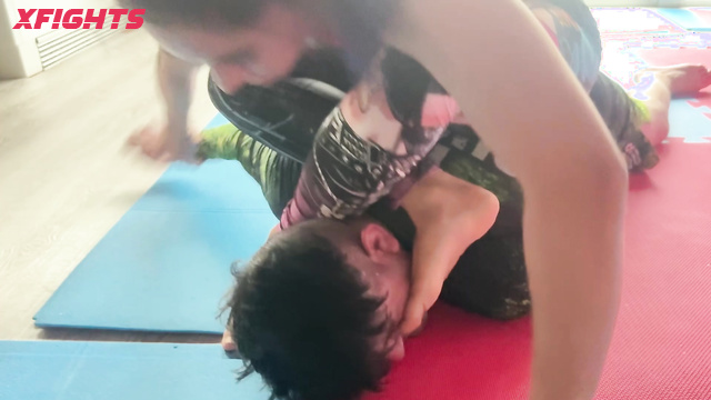 Mixed Wrestling Zone - Sabrina vs Zac - Dominant woman