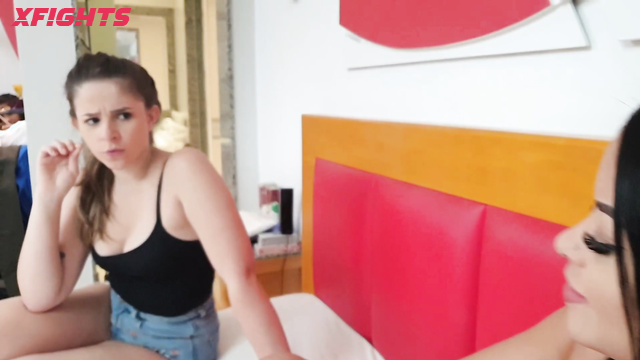 MF Video - Jessica Bru and Marilla Castilo Extreme Home Scissors