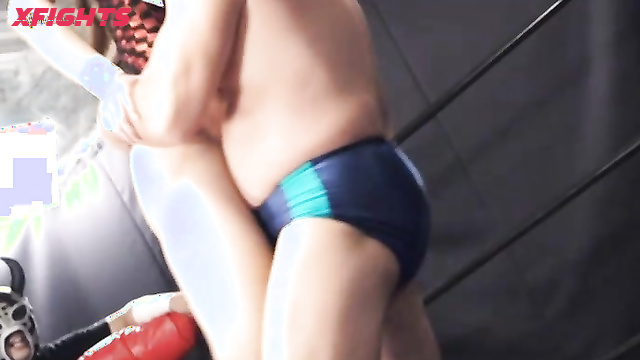 Akibacom - BIPD-01 - A tough fight between guys and girls in the ring