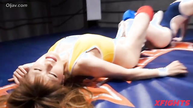Akibacom - BX-37 - Sexy girls wrestle hard in the ring