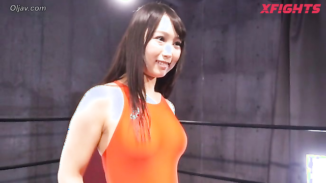Akibacom - BNGM-03 - A sweet Japanese girl had a wrestling match with her boyfriend