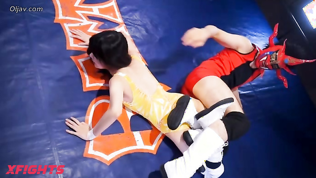 Akibacom - BWM-09 - Guy brutally defeats two sexy Asian girls in wrestling