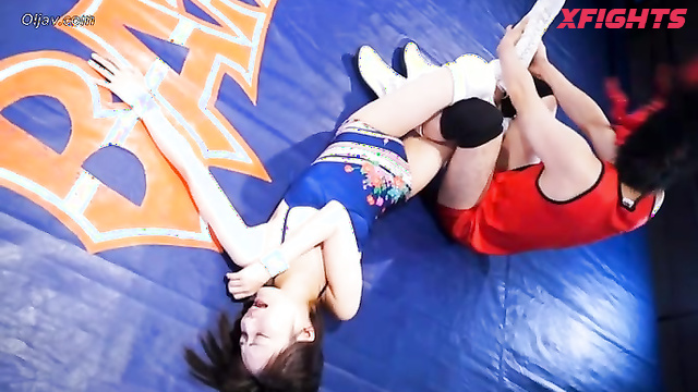 Akibacom - BWM-09 - Guy brutally defeats two sexy Asian girls in wrestling