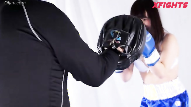 Akibacom - ﻿BDB-04 - Sweet Japanese girls beat each other hard in a boxing match