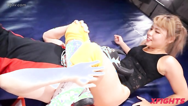 Akibacom - BWO-08 - Asian girls engaged in hardcore wrestling with guys