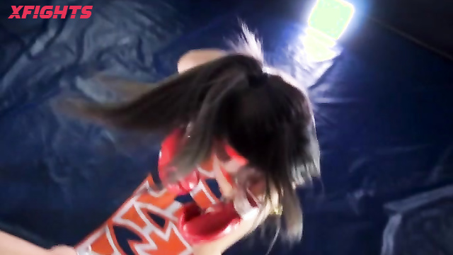 Akibacom - BJBS-01 - Boxing match between sexy Japanese girls in bikinis