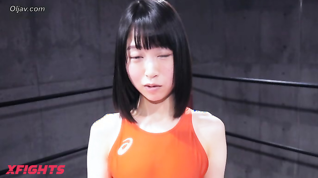 Akibacom - BX-28 - Sweet Asian babes are figuring out who's stronger in the ring