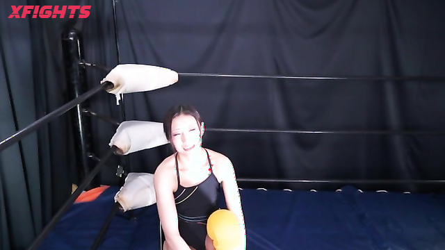 Akibacom - BTT-06 - The girls had a fierce fight in the ring to find out who was stronger
