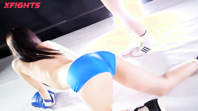 Akibacom - SOJ-06 - Beautiful japanese girls staged a topless boxing match