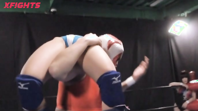 Akibacom - AEM-07 - Guys wrestled sexy japanese girls and then fucked them