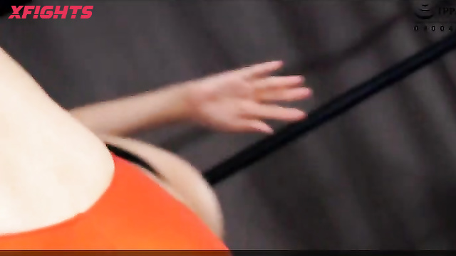 Akibacom - BKDR-06 - Girl dominates her opponent and chokes her in the ring