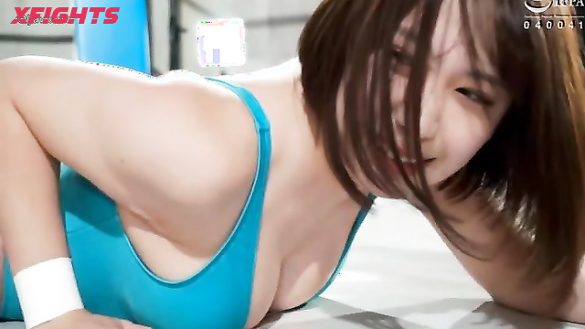 Akibacom - BSWT-09 - Two girlfriends decided to test their strength in the ring